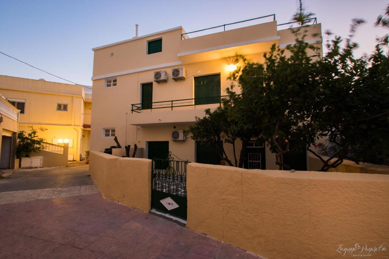 Pier Apartments Karpathos Buitenkant foto